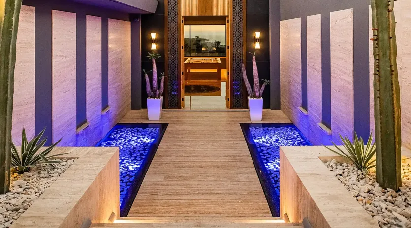 11 maison de cortez entryway