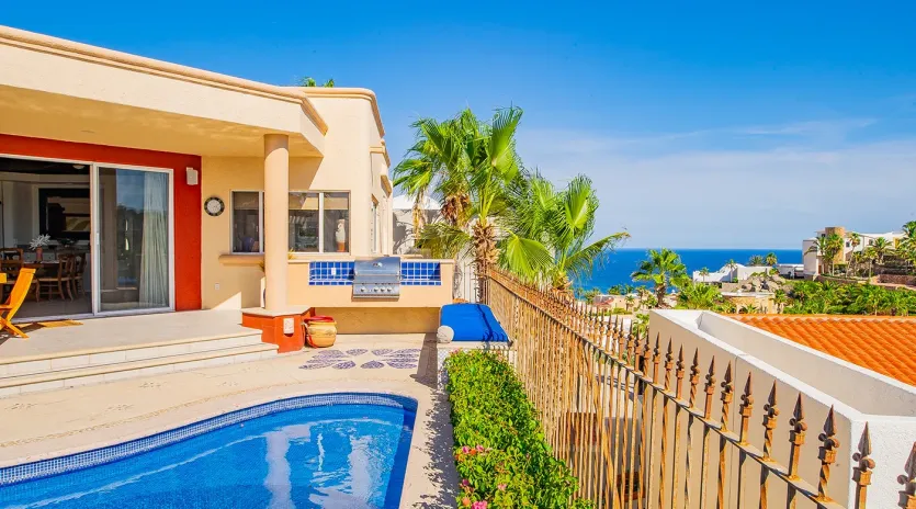 11 poolside villa ladrillo