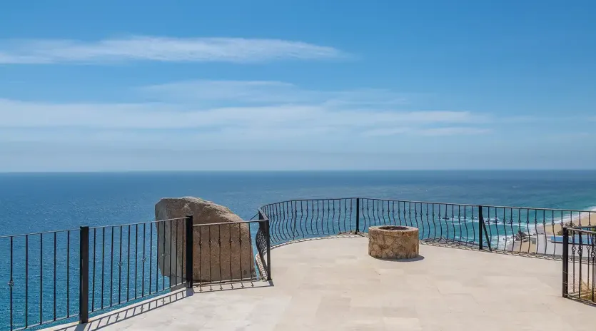15 casa punta vista firepit2