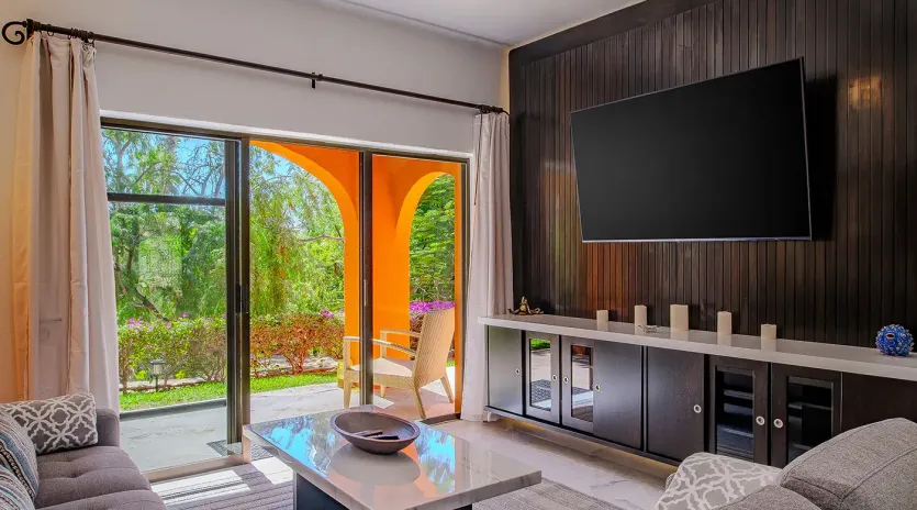15 roca 101 casa del mar living room