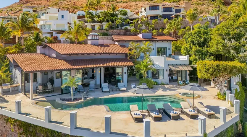 16 casa bellamar de cabo aerialview