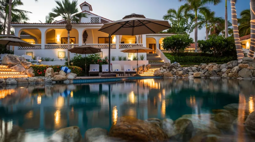 2 exterior casa edwards