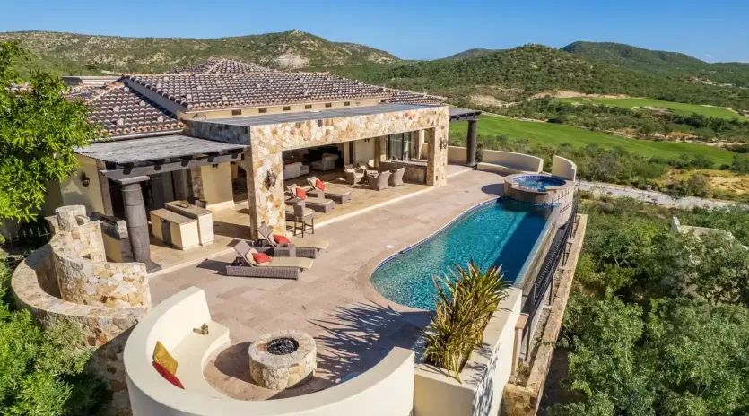 2 exterior casa kay