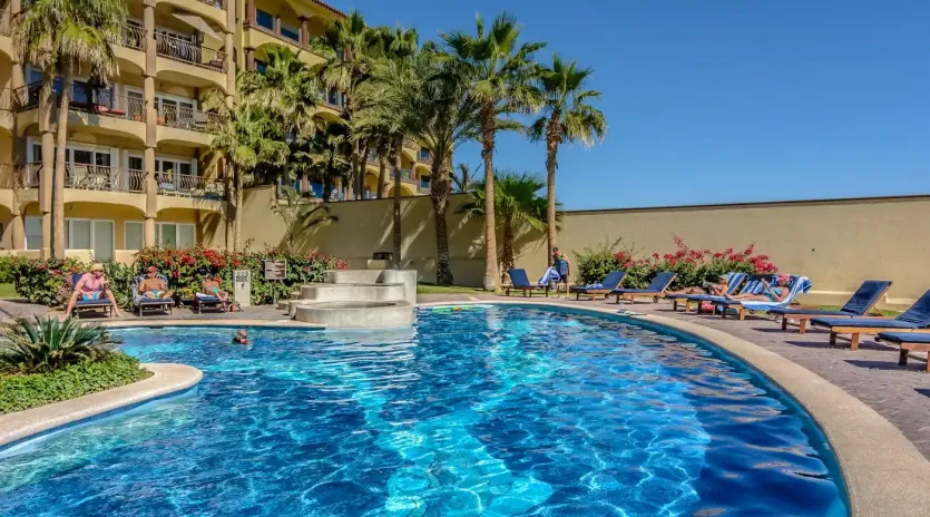 2 exterior las olas penthouse a501