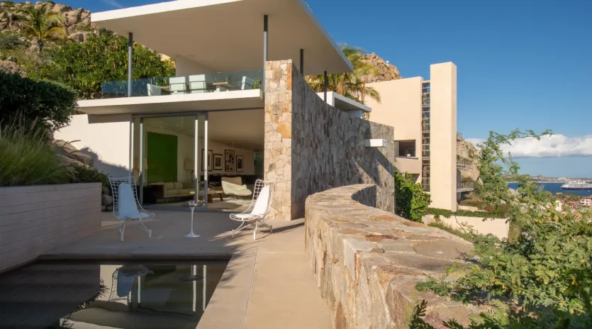 2 exterior villa finisterra