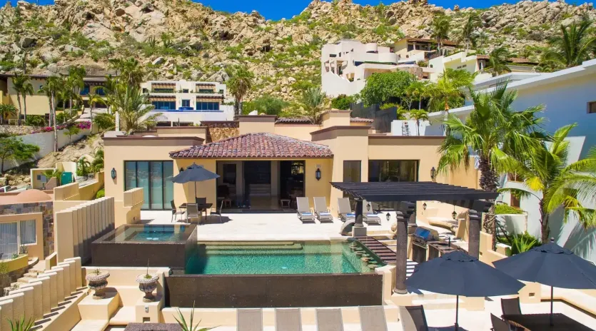 2 exterior villa gran vista