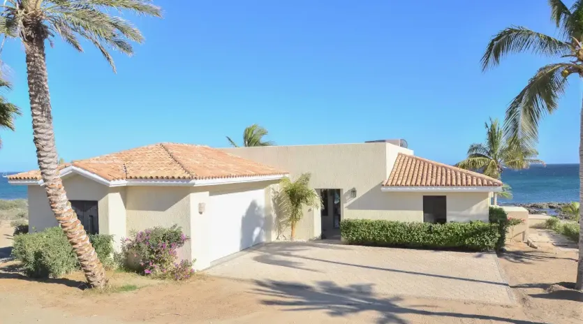 2 exterior villa langosta