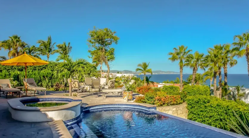 2 exterior villa las brisas