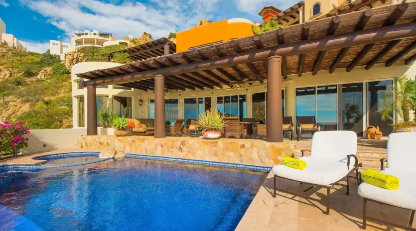 2 exterior villa las flores