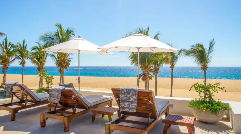 2 exterior villa pacifica