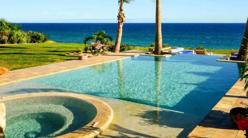 2 exterior villa piedra blanca