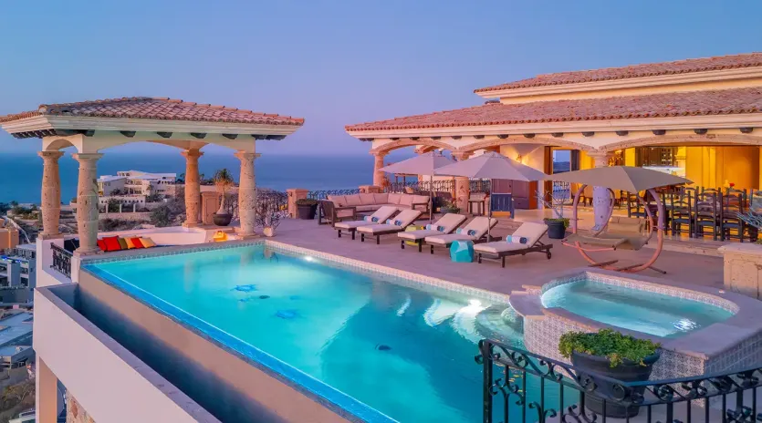 2 villa estrella pool