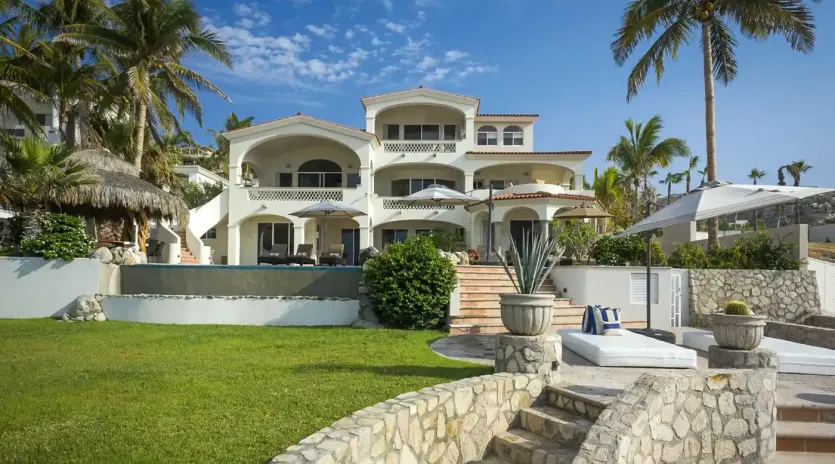 3 exterior casa edwards too