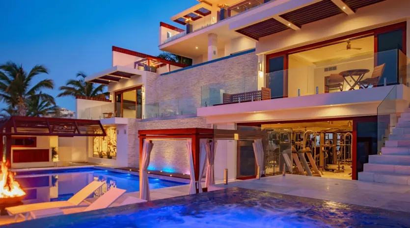 3 exterior mantea casa cabo