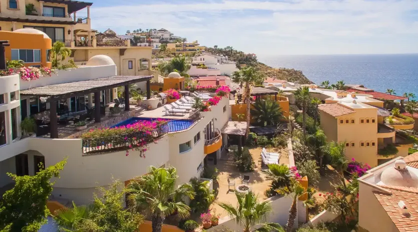3 exterior villa las flores