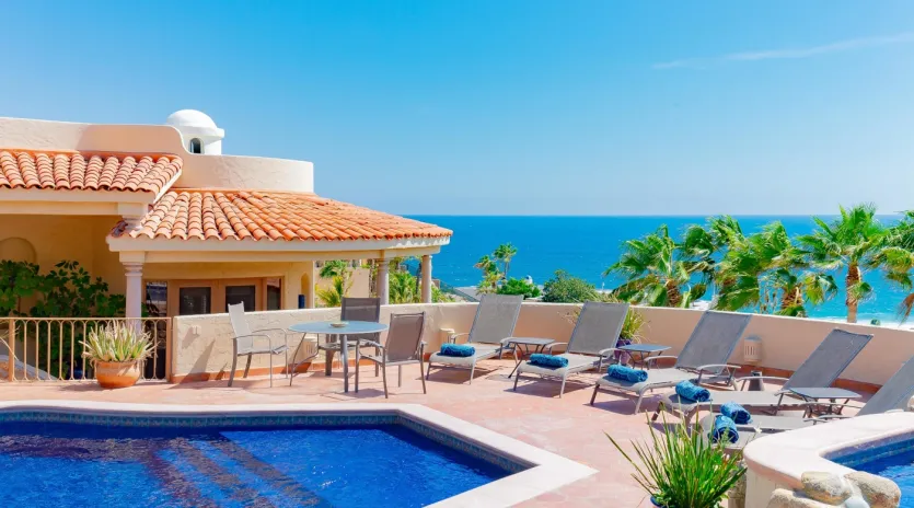 3 exterior villa lorena