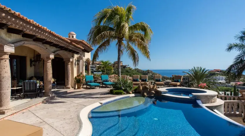 3 exterior villa maria