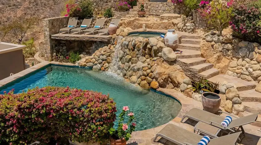 3 villa california exterior