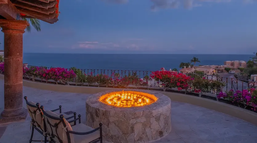 3 villa de los suenos firepit