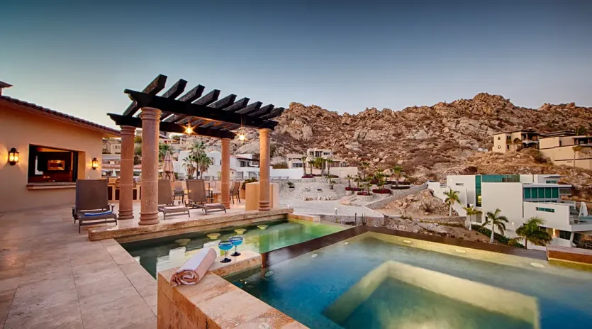 3 villa descanso hot tub