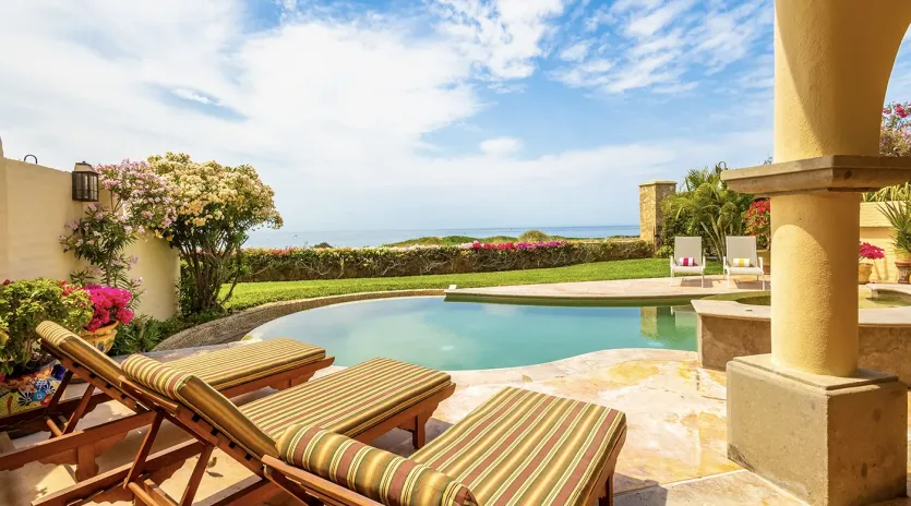 34 villa mariposa patio