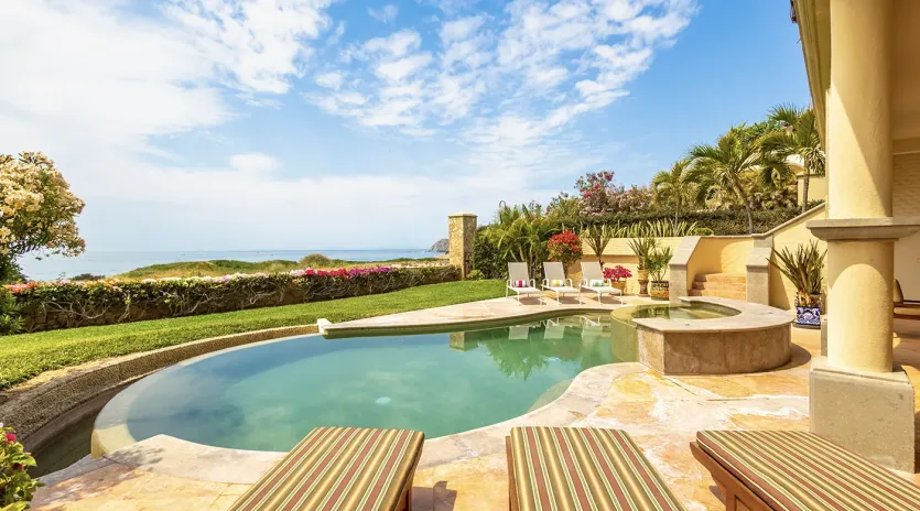 35 villa mariposa patio
