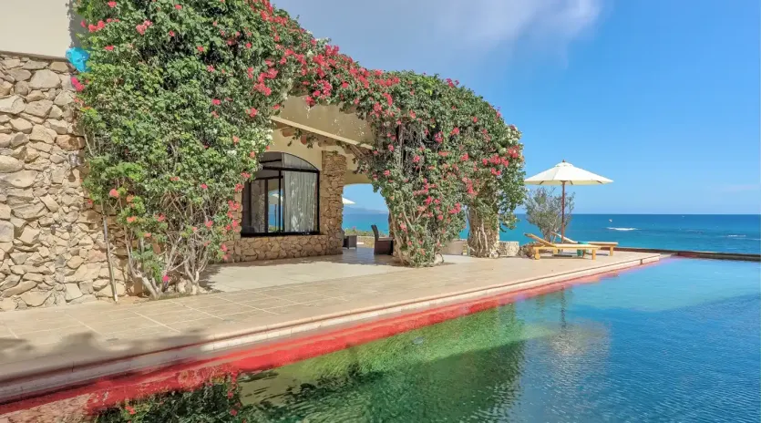4 exterior casa manana