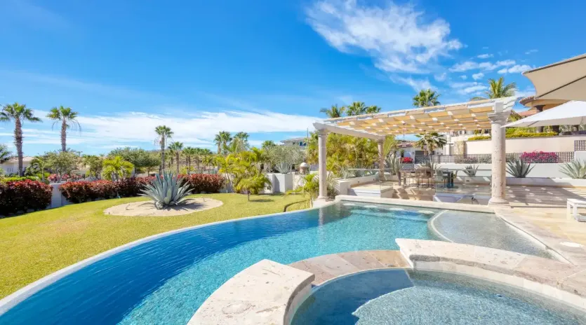 4 exterior casa micana