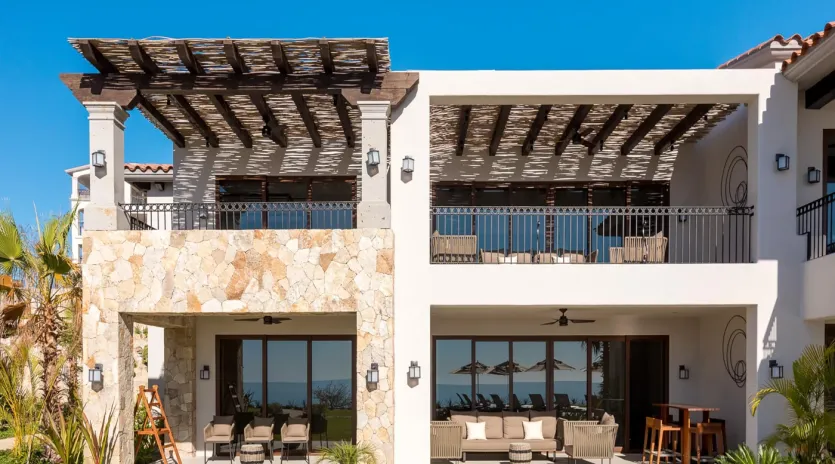 4 exterior live aqua private residences