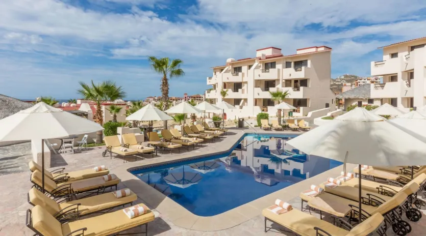 4 exterior solmar resort