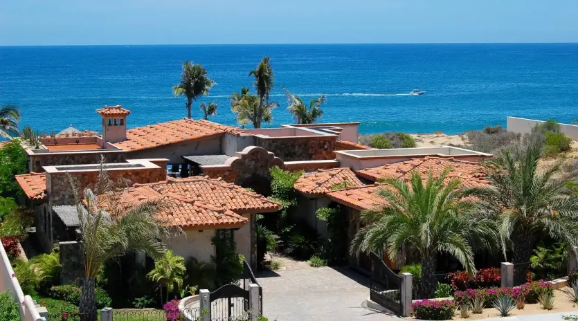 4 exterior villa estero