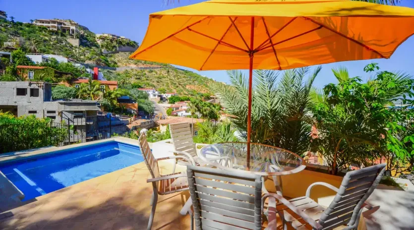 4 exterior villa los geckos