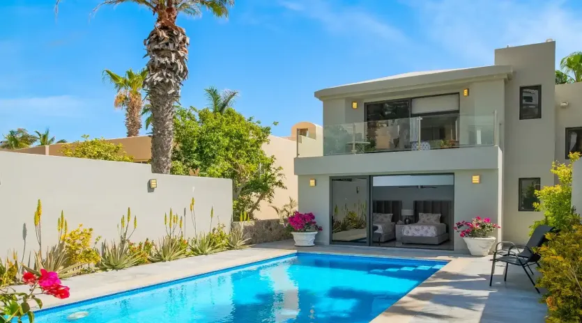 4 exterior villa nazar