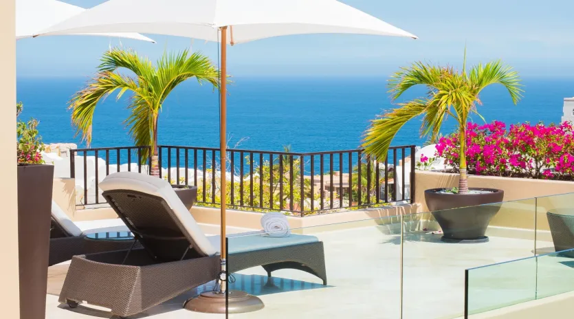 4 exterior villa pacific west