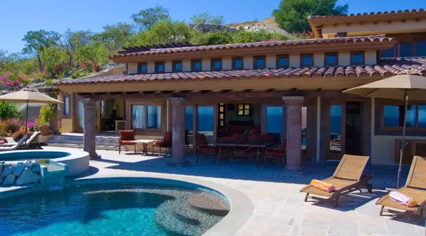 4 exterior villa vista del mar