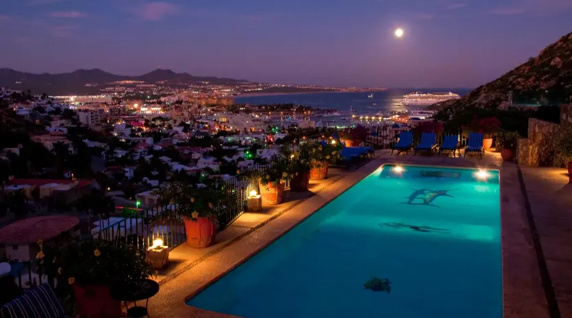 4 villa golden dome pool night