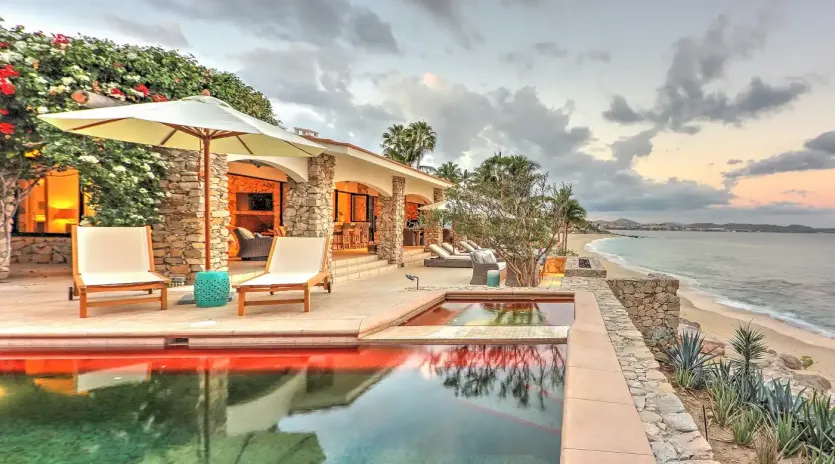 5 exterior casa manana