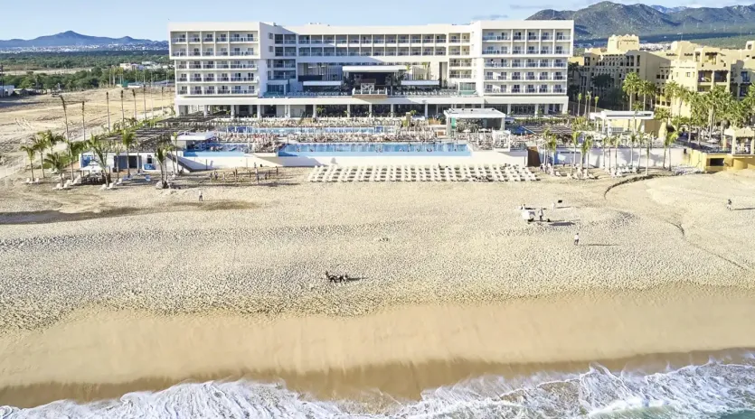 5 exterior riu palace baja california