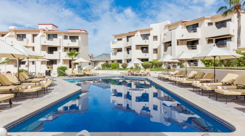 5 exterior solmar resort