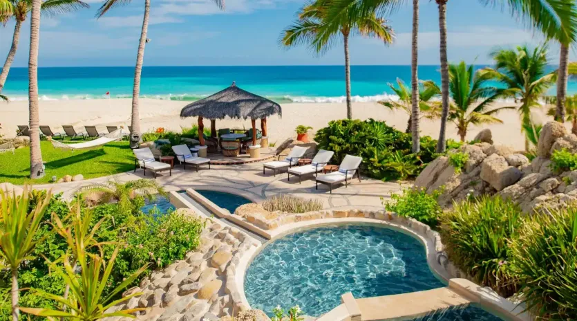 5 exterior villa las rocas