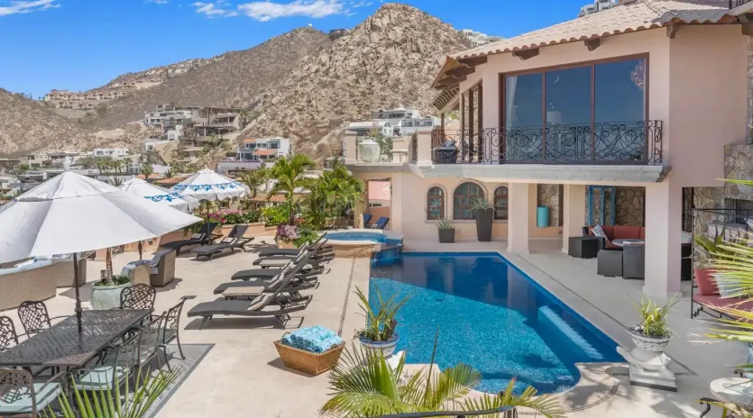 5 exterior villa marisal