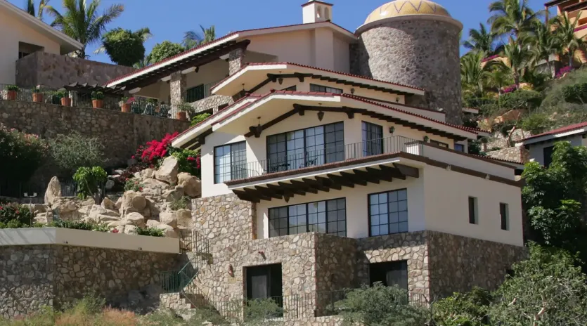 5 villa golden dome exterior2