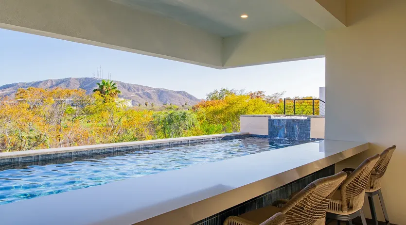 54 casa de monedas poolside