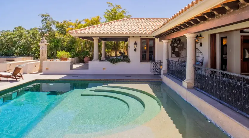 6 exterior casa brooks
