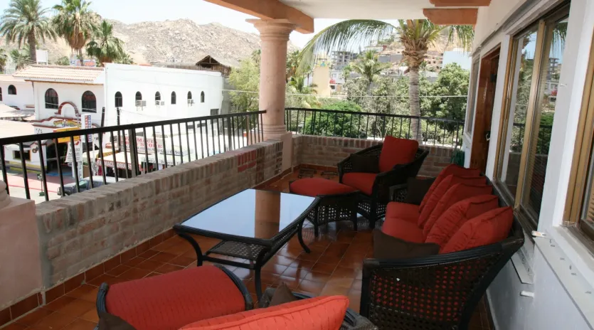 6 exterior giggling marlin penthouse
