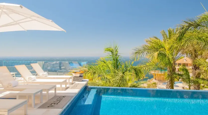 6 exterior mantea casa cabo