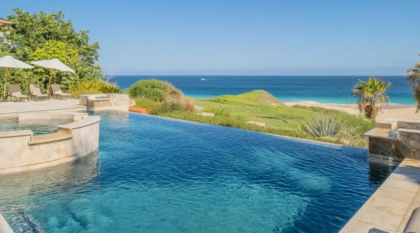 6 exterior villa cortez