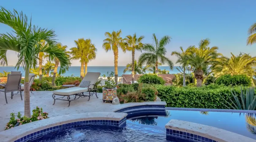 6 exterior villa las brisas