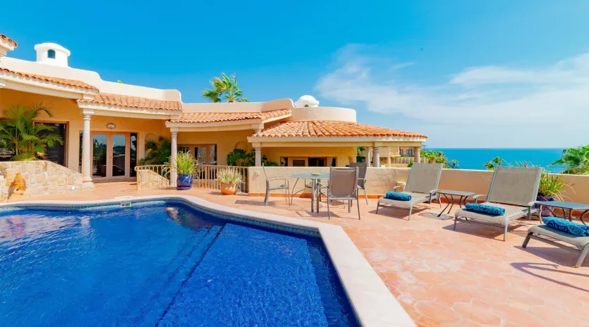 6 exterior villa lorena
