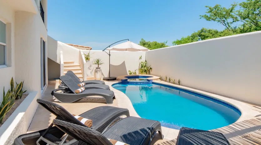 6 exterior villa tamika